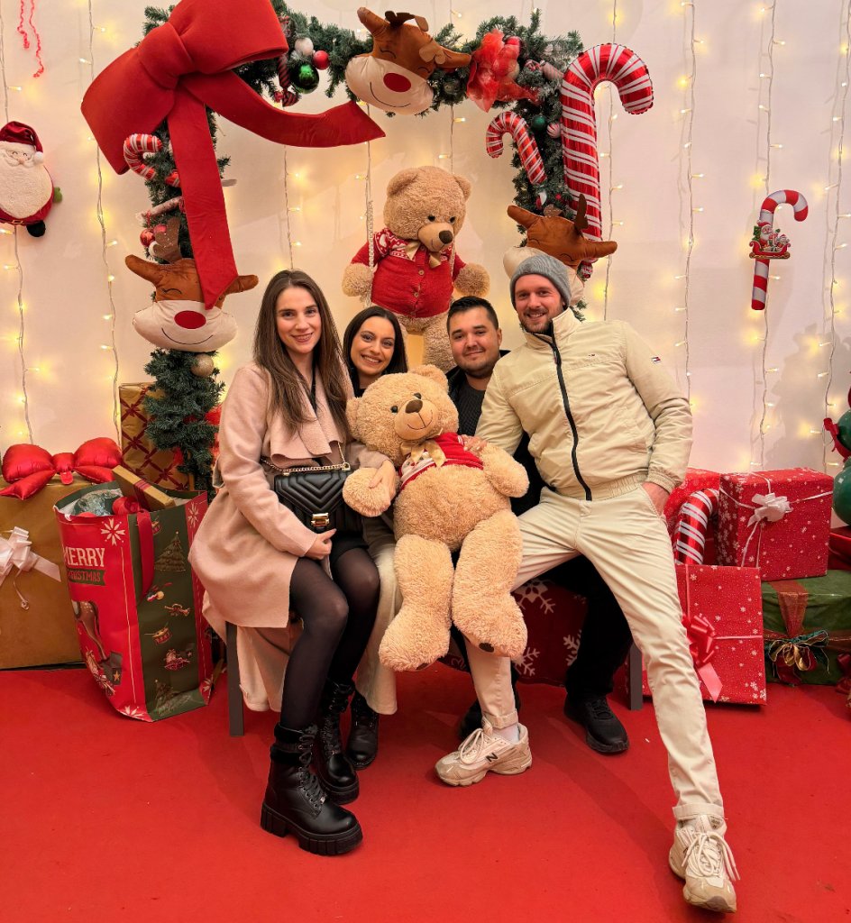 Das Team von Krk-Info.eu zusammen mit Partnern wie Urlaubaufkrk.com, Arta Cleaning, Najs Cleaning und Viridian Hortikultura auf der Insel Krk.