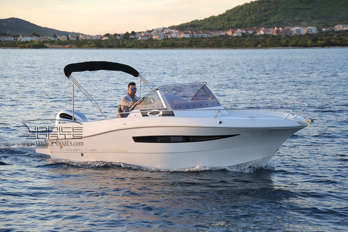Kabinenboot Atlantic 690 SC chartern Insel Krk