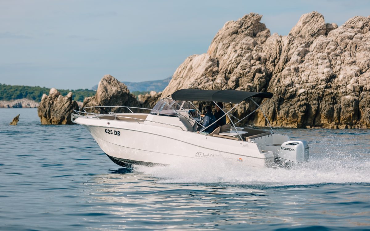 Motorboot Atlantic 750 open mieten Insel Krk für den Kroatien Urlaub