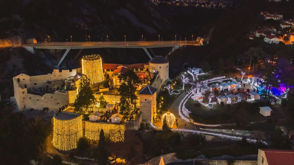 Advent Trsat Burg - Kurze Fahrt von der Insel Krk