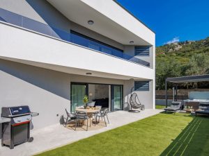 Modernes Luxus-Apartment in direkter Strandnähe auf der Insel Krk