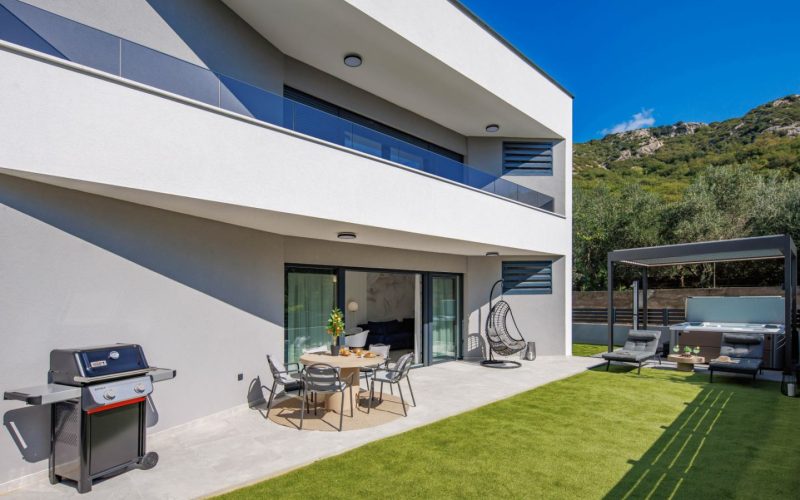 Modernes Luxus-Apartment in direkter Strandnähe auf der Insel Krk