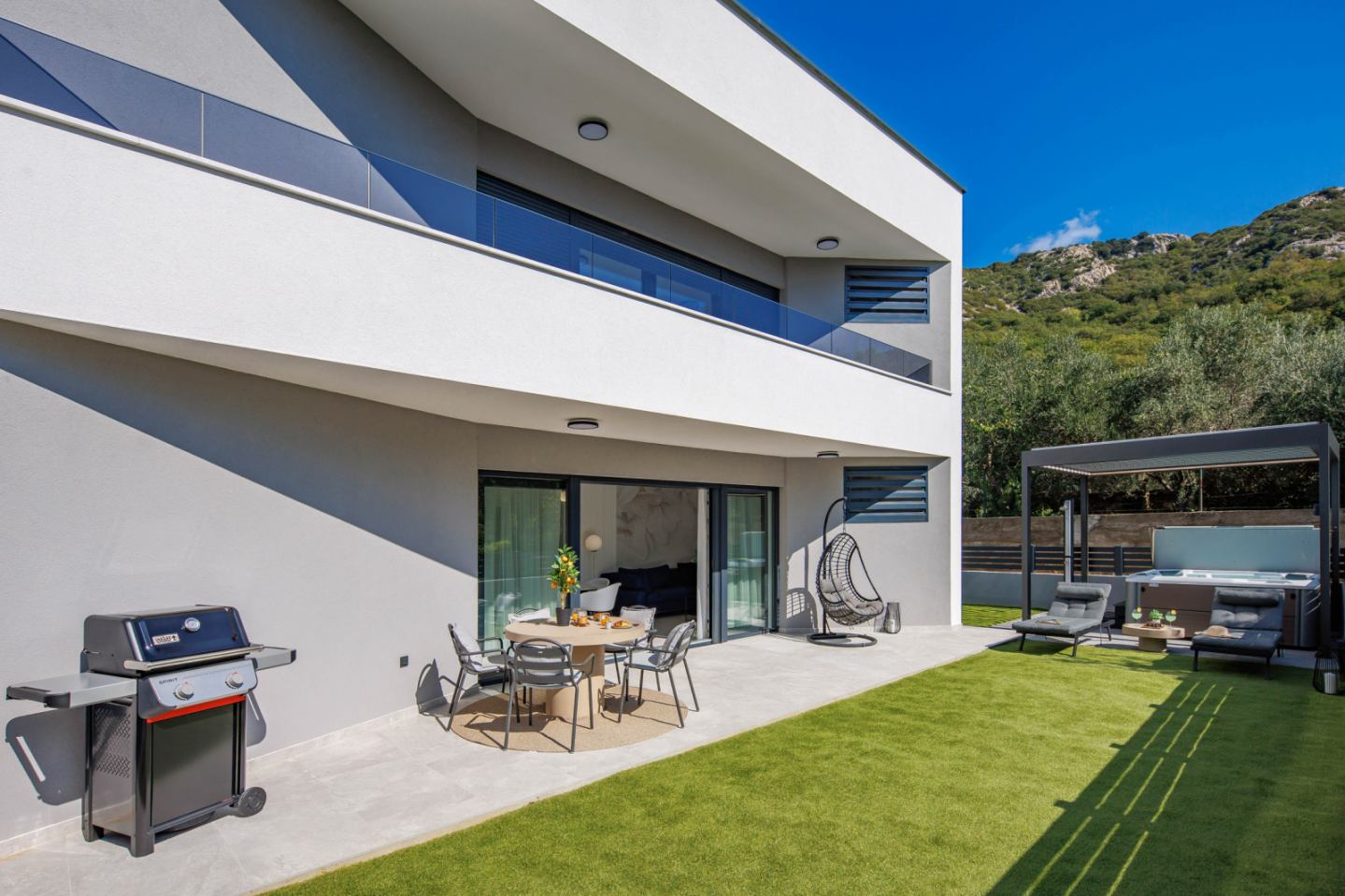 Modernes Luxus-Apartment in direkter Strandnähe auf der Insel Krk
