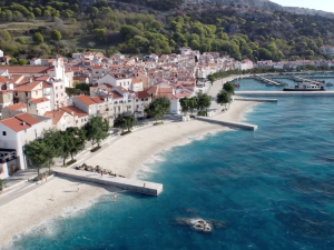 3D-Ansicht des 8-Millionen-Euro Umbauprojekts der Promenade in Baška auf der Insel Krk mit neuem Strandbereich.